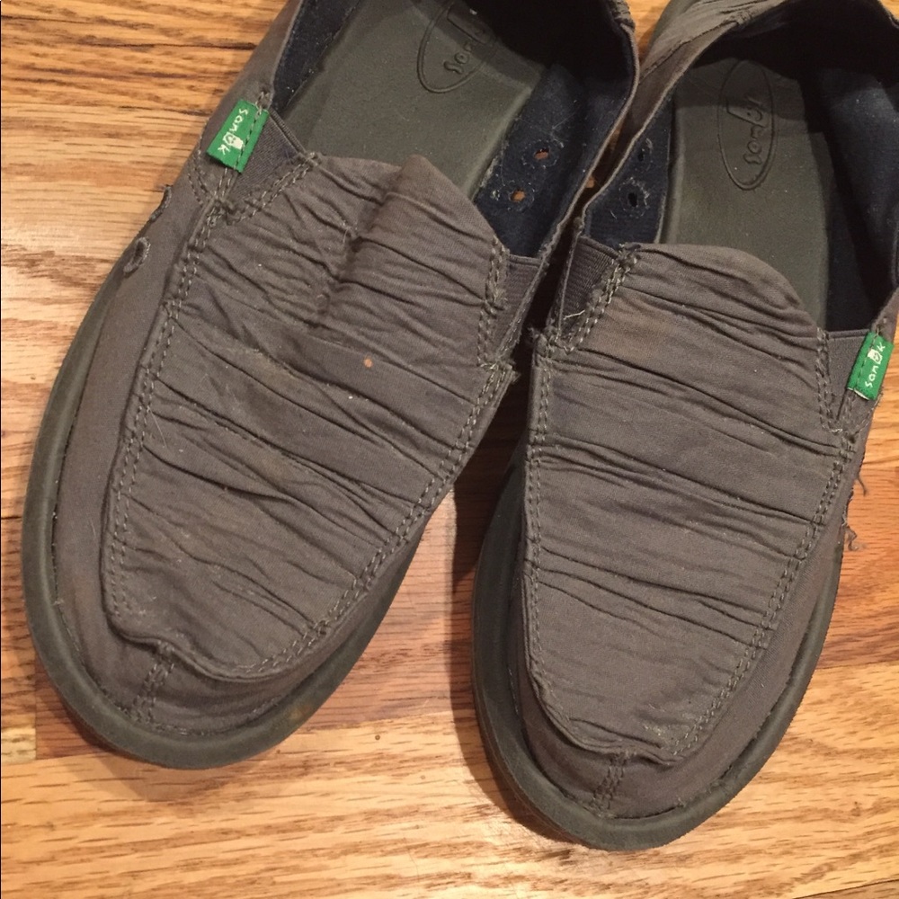 Sanuk Shuffle shoes